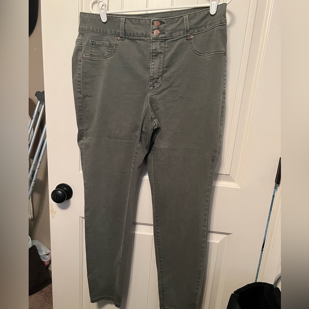Maurice’s sage green pants